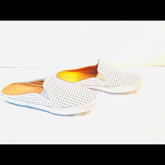 Kenneth Cole Reaction White Perforated Slip-on Shoes Salt Tae LE Womens Sz 8.5. - Picture 2 of 11